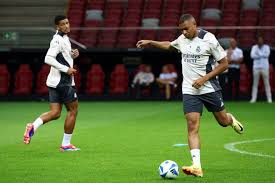 关键时刻成 关键时刻成