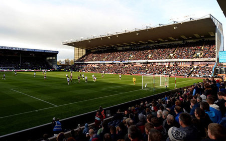 在她的社交 在她的社交